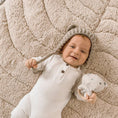 Load image into Gallery viewer, Leaf Shaped Sherpa & Cotton Baby Playmat - Ivory
