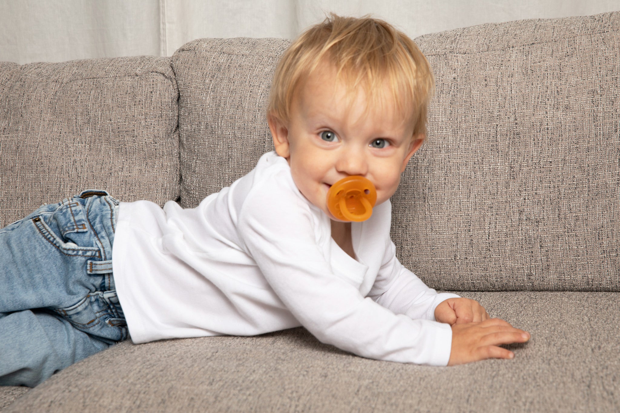 Pacibamber - a Pacifier made from Natural Rubber Infused with Baltic Amber